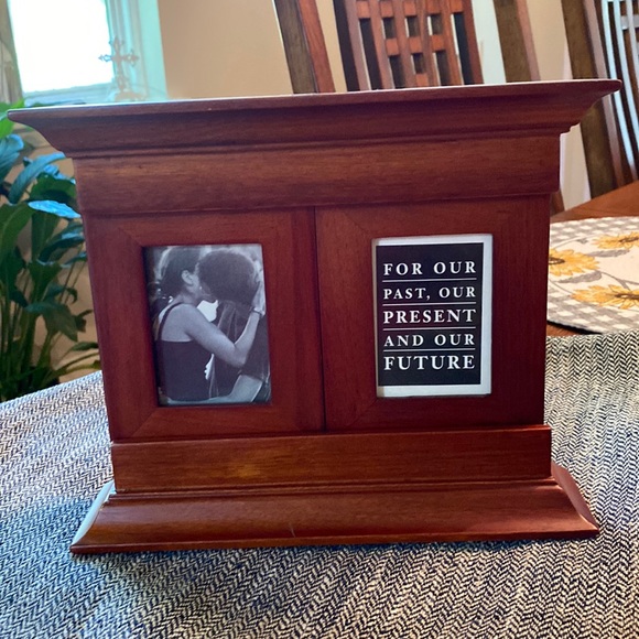 Mantel Shape Wooden Slide out Picture frame - Picture 1 of 4
